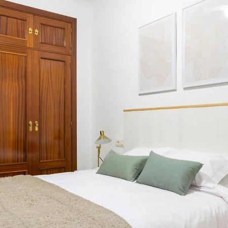 Tuga Dos Aceras 38 Malaga Apartment Exterior photo
